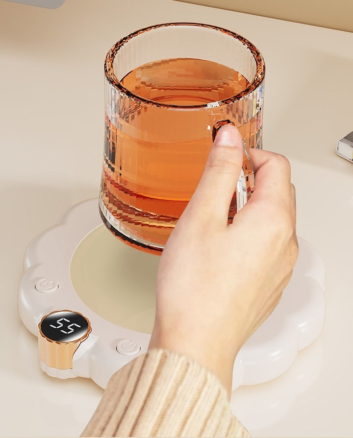 Biały podgrzewacz do kubka w kształcie kwiatka